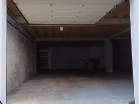 local 140 m² coutras
