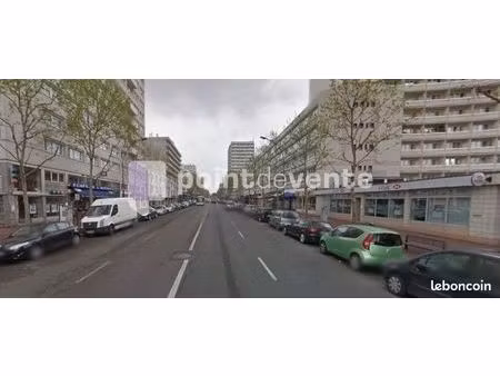local commercial 226 m²