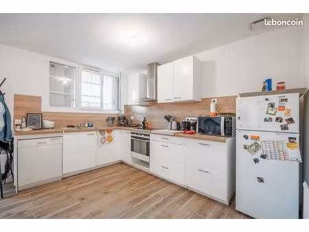 location maison meublée et renovée avec 3 chambres bacalan