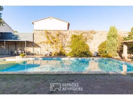 maison de maître du xviiie avec piscine et jardin clos au coeur du minervois