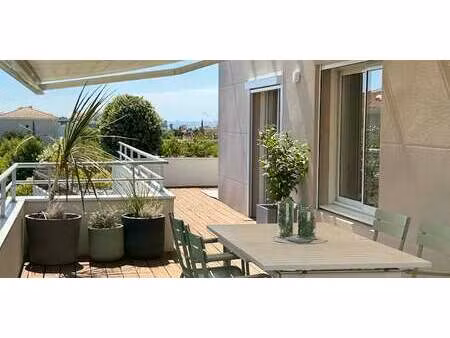 appartement contemporain avec terrasse en bord de mer la plage - marseille 8ᵉ (13)