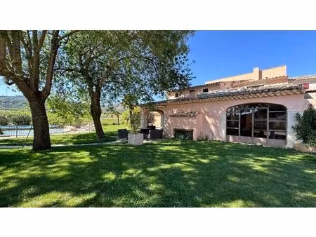 ancienne magnanerie du 17ème siècle et 4 gites