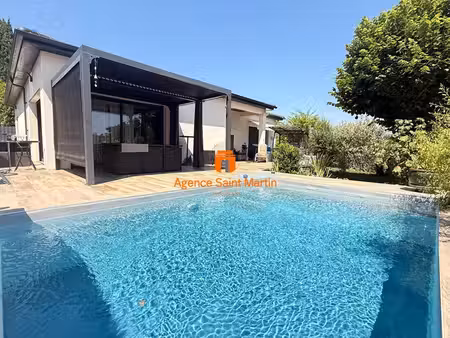 maison de plain pied 135 m2  4 chambres  piscine et garage
