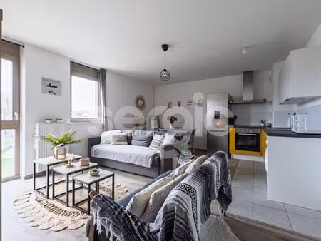 roubaix barbieux - appartement 2 pièces de 45 19 m² avec place de parking