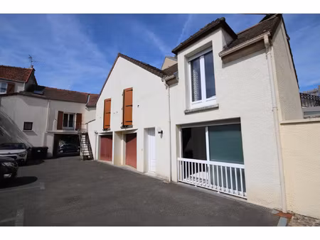 a st leu la foret  superbe appartement de 2 pièces  44 m2  a