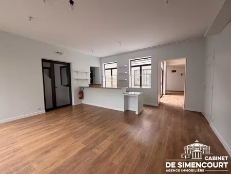 location commerce amiens 80000 100m²