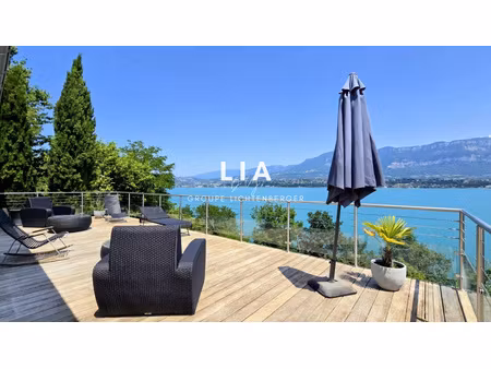 bourdeau  propriete de 124m2 vue lac exceptionnelle à vendre