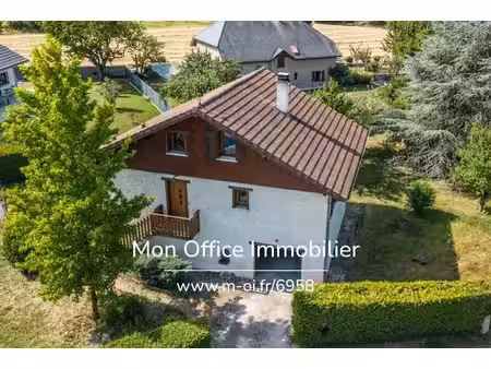 référence : 6958-tca - maison 5 pièces - jardin plat de plus de 1000m2 - garage - à raffra