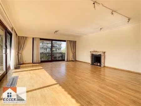 faire offre àpd 545.000 € bel appt. 4 ch. + box garage