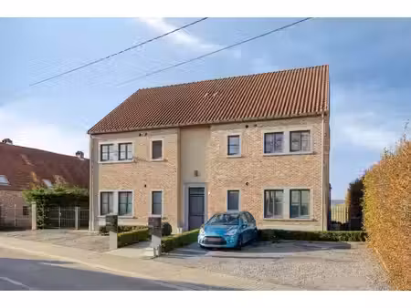 rare duplex avec vue dégagée à glabbeek