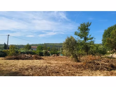 vente terrain 1000 m² à camps-la-source (83170)  120 000 €