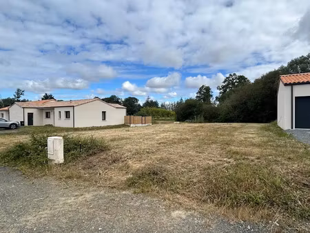 vente terrain 531 m² à vallet (44330)  112 000 €