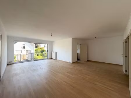 appartement à louer avec garage et terrasse   waterloo (vbe43502)