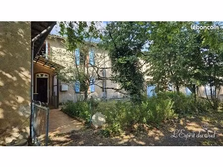 propriété 6 pièces 157 m²