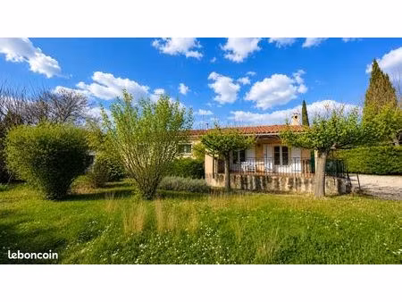 villa plain-pied de 90 m² habitable environ à tavernes