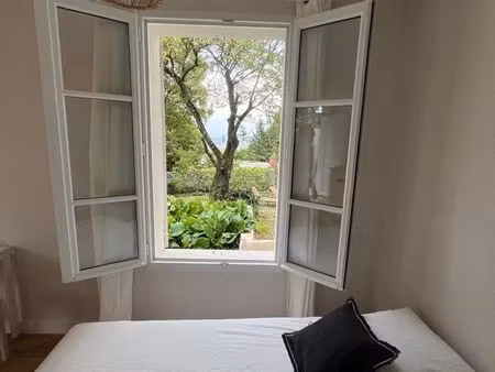 loue studio meublé