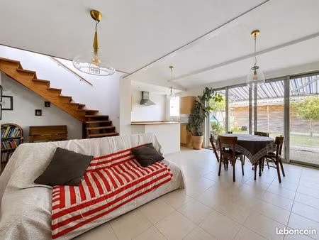maison de ville 3 pièces 75 m²