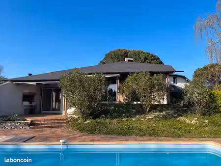 villa d’architecte 200 m² – vue pyrénées – piscine – haut de montardon