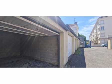 vente parking 16.26 m² à saint-quentin (02100)  11 900 €