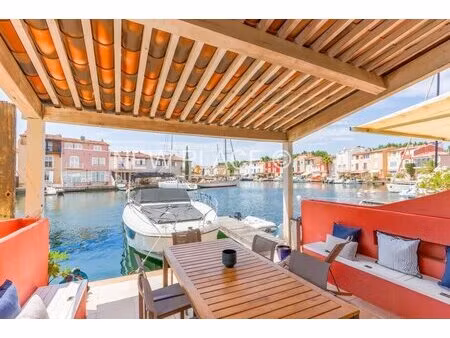 exclusivite - port grimaud - superbe maison de pêcheur rénovée avec amarrage 14m
