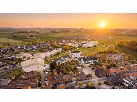 vaste espace de vie entre le polder et la côte !