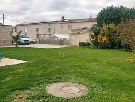 vente maison viager à aigre (16140) : à vendre viager / 244m² aigre