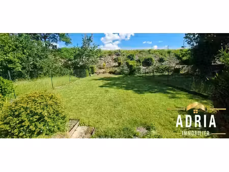 appartement avec terrasse  jardin privatif et garage double –