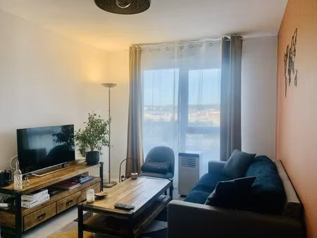 magnifique t2 meublé avec garage