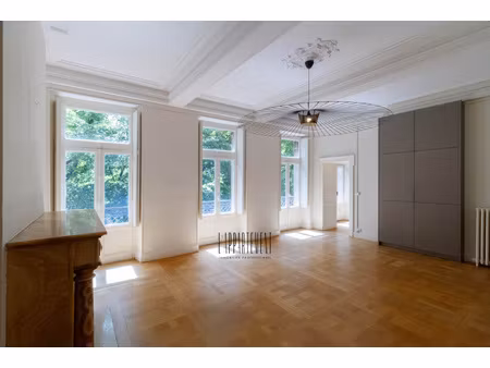 à louer ensemble de bureaux de caractère env. 660 m2 div