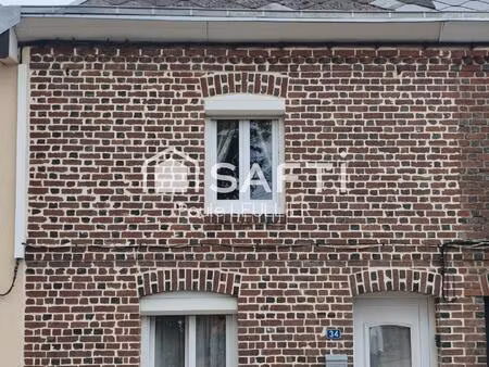 maison de ville avec courette et fort potentiel