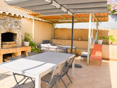 à louer villa meublée t4 + studio indépendant entre le