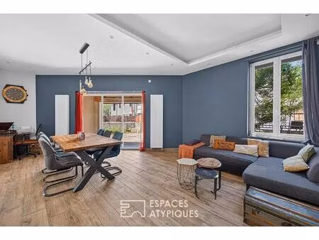 maison rénovée avec jardin secteur gratte ciel