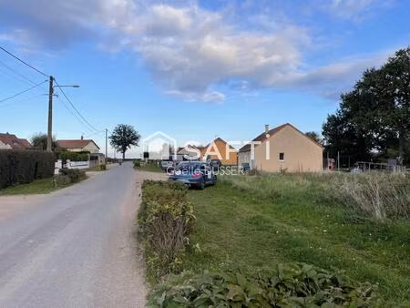 très beau terrain à vendre à montoldre