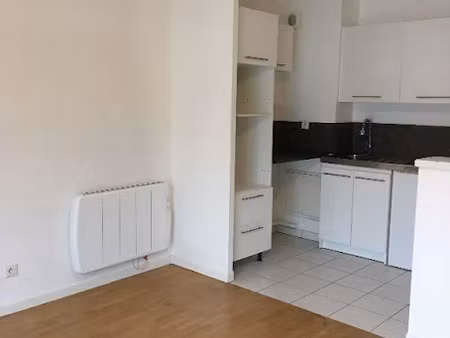 location appartement 1 pièce 38 m² à lagny-sur-marne (77400)  694 €