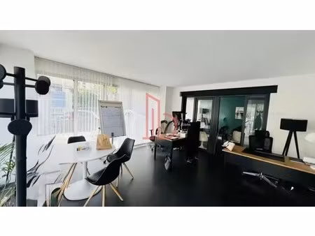 location bureaux 180 m²