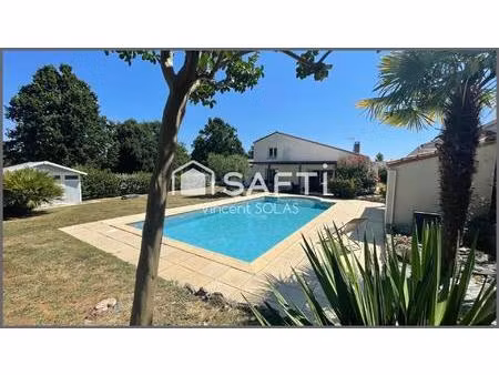 maison et emplacement rare de 140 m² - 3ch + bureau - piscine - double garage - mouilleron