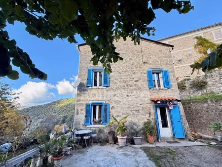 guagno (corse) : a vendre  maison en pierres avec dépendance  jardin  vue dégagée