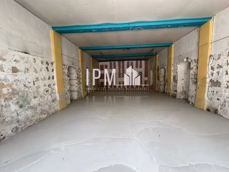 location commerce salon-de-provence 13300 100m²