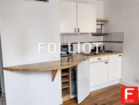 location appartement t1 meublé à granville (50400) : à louer t1 meublé / 21m² granville