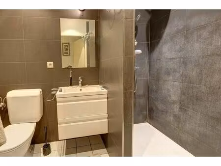 appartement à louer avec terrasse et 2 chambres   watermael-boitsfort (vbe43556)