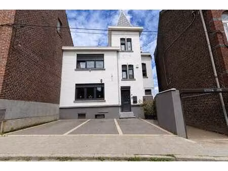 jolie maison bourgeoise 4 chambres avec piscine