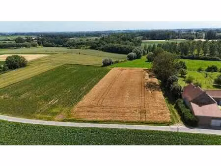 parcelle de terre agricole de 31a 90ca située à la campagne