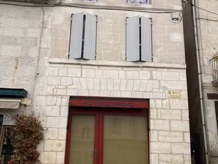 immeuble 8 pièces 164 m²