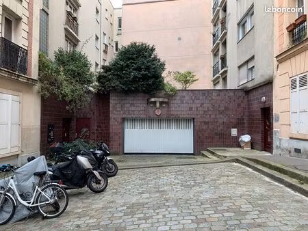 place de parking 18e arrondissement