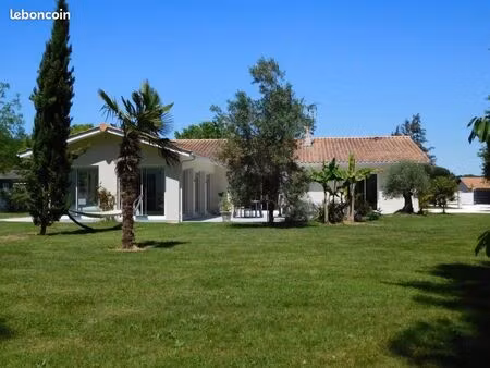 maison 147 m2+ dépendance de 130 m2