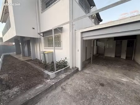 maison 6 pièces 140 m²