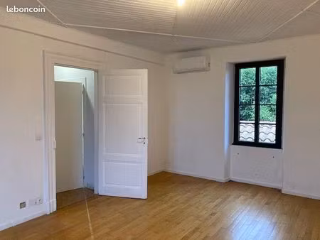 apt t4 castelnaud de gratecambe