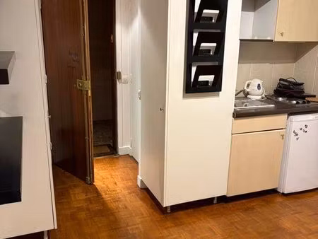 studio rénové et meublé