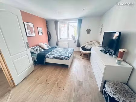 à louer – maison de ville meublée de 67 10 m² – 1 chambre avec suite parentale aménagée en