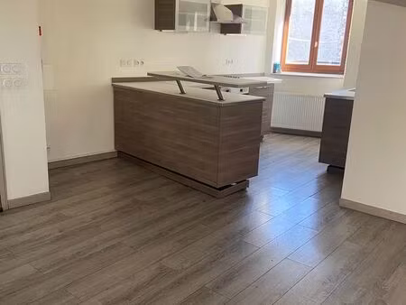 f3 mansardé proche centre rive de gier